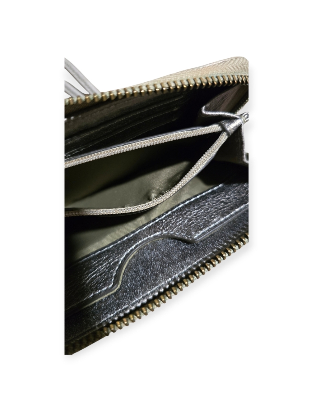 Tory Burch Metallic Silver Leather Wristlet Wallet, Thea Collection - Picture 6 of 7